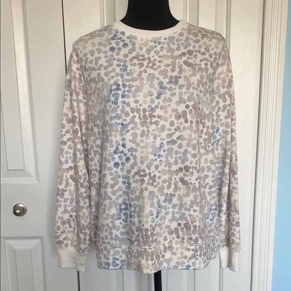 Donating soon! Stars Above Medium Soft Fleece Crewneck Sweatshirt - Picture 5 of 7